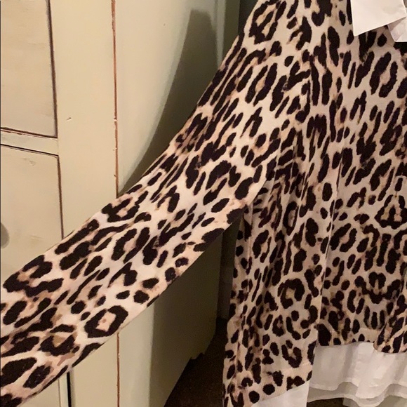 Chico’s blouse only worn once - Picture 4 of 4